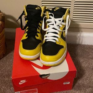 Nike Dunk Varsity Maize